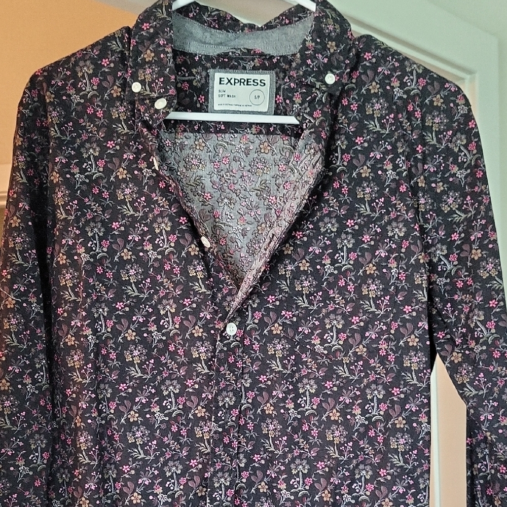 Express Black and Pink Casual Button Down Shirt